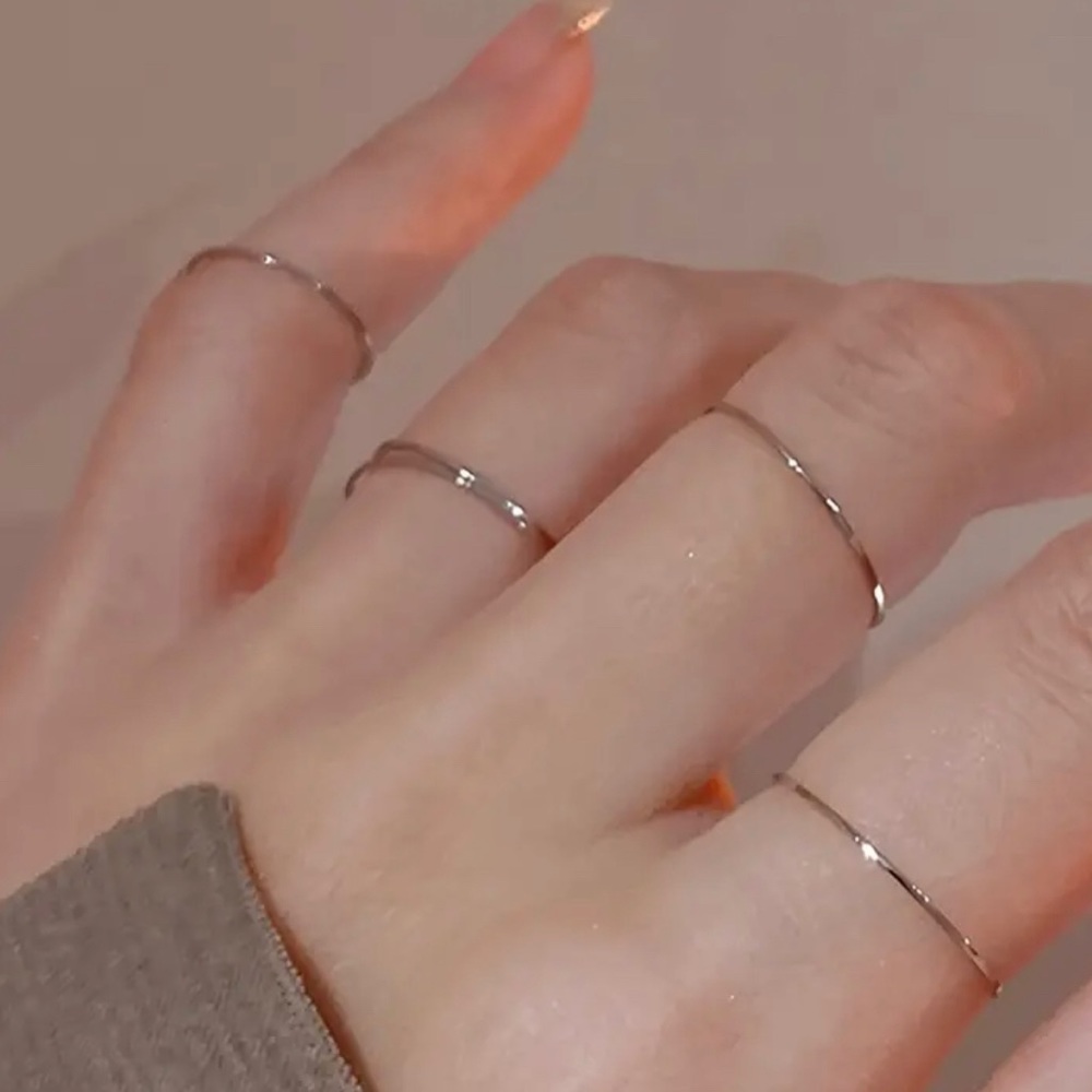 Delicate ring set - Picture 2 of 3